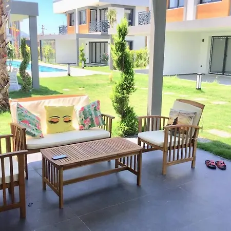 Ruya Gibi Bir Tatil 쿠사다시